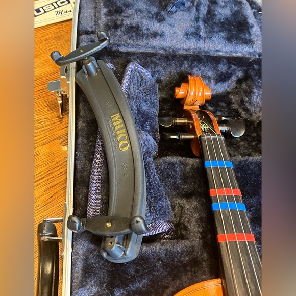 Samuel Eastman VL100 4/4 orchestra violin with hard case bow rosin etc. - Picture 8 of 15